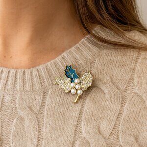 Anne Klein Christmas Gold-Tone Crystal Holly Pearl Berries Brooch